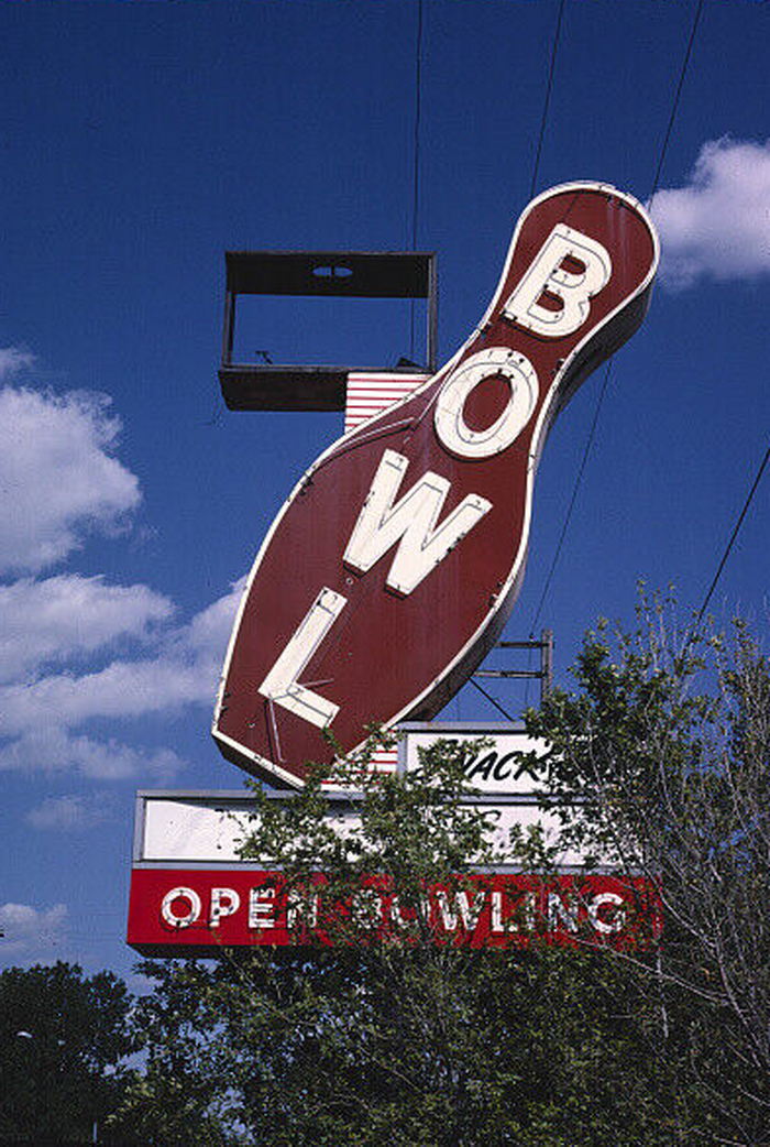 Thunderbird Lanes - John Margolies Photo
